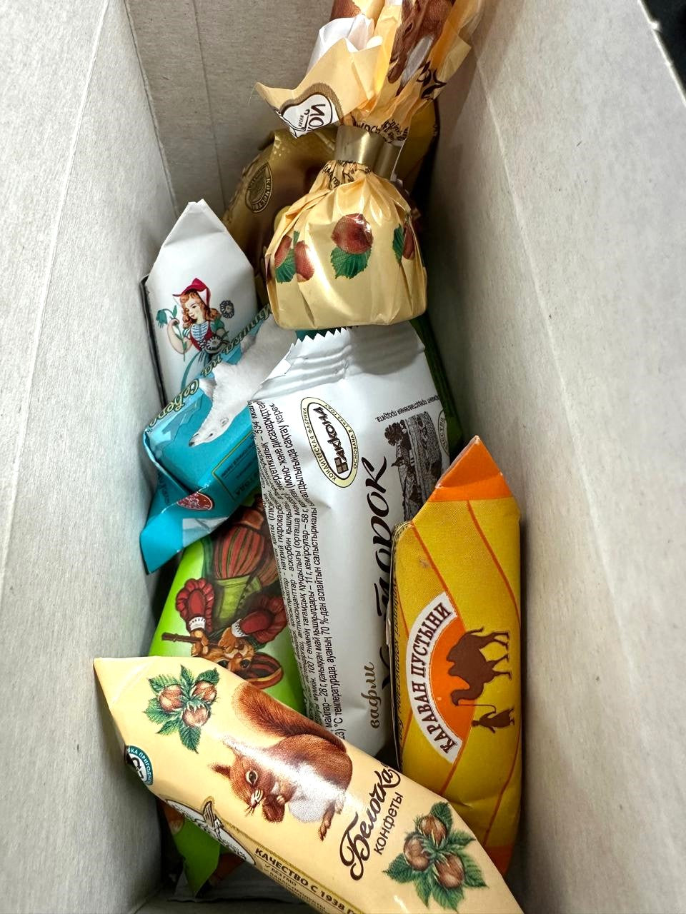 お菓子詰め合わせ・クリスマスボックス(S サイズ)