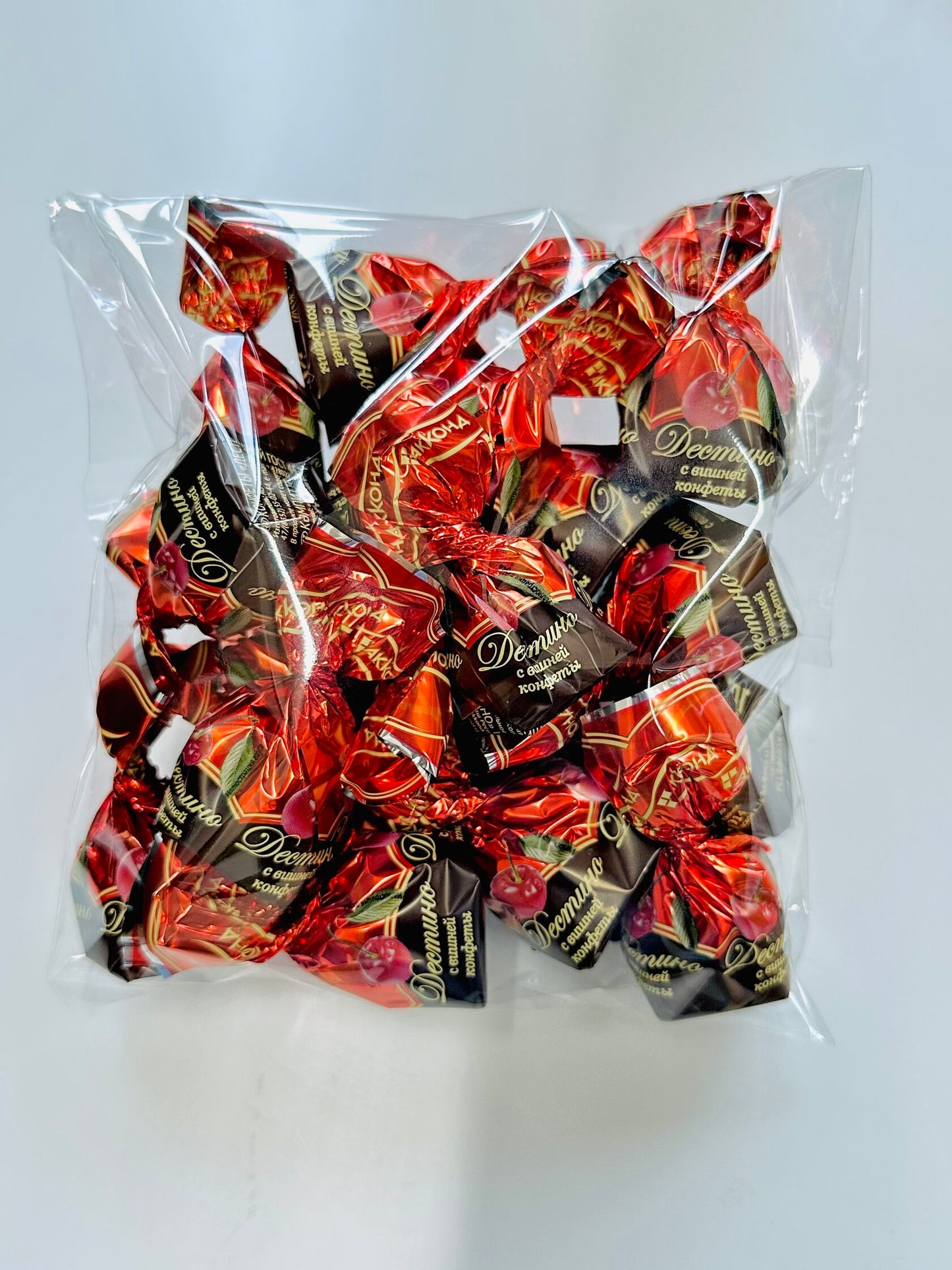 「デスティーノ」チェリー入りチョコレート