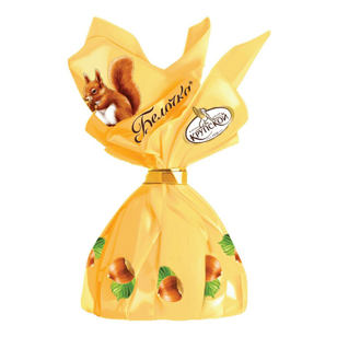 「ベーロチカ」（小さなリス） 全粒ヘーゼルナッツ入りチョコ菓子