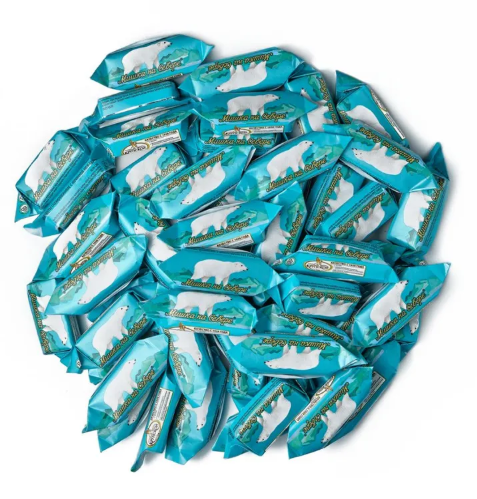 「ミーシカ・ナ・セーヴェレ」（北の小グマ）　チョコ菓子（ウエハース系）