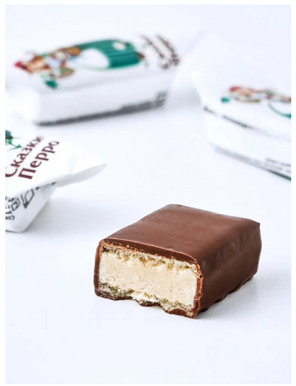 「ペローのおとぎ話」（赤ずきん）チョコ菓子（ウエハース系）